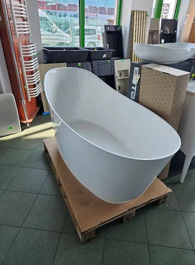 Ceramika sanitarna i wyposażenie łazienkowe w sklepie SYLBAR